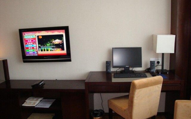Champs Elysees Hotel