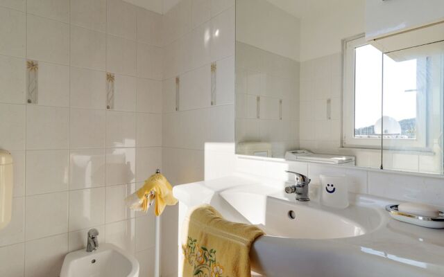 Spacious Apartment in Pula With Terrace