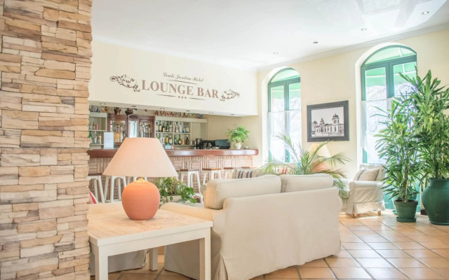 Loule Jardim Hotel