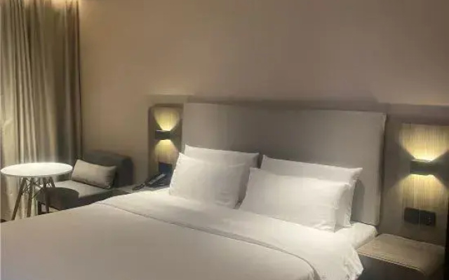 HanTing Hotel (Jiyuan Municipal Government Powerlong Plaza)