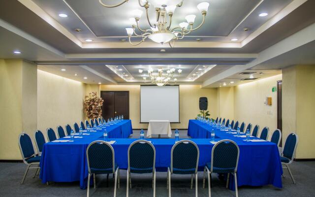 Aranzazu Plaza Kristal Aguascalientes