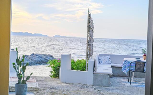 Seaside House in Ravdouha