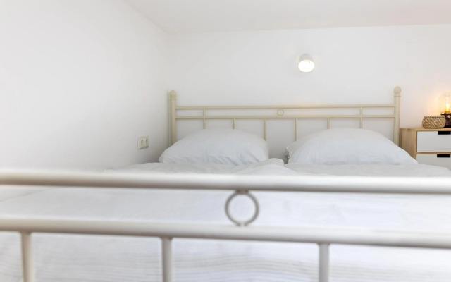 Cozy studio with private garden