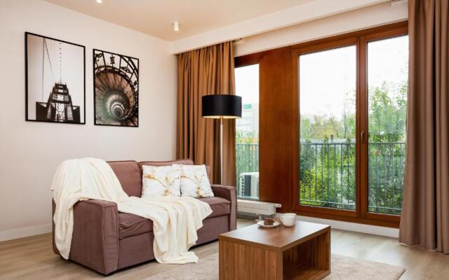 Apartments Warsaw Magazynowa by Renters