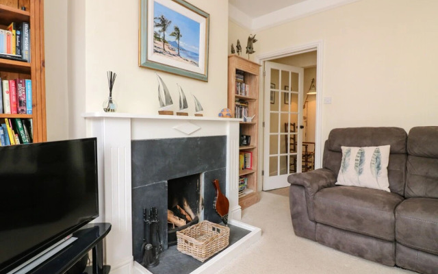 Mayflower, 9 Coronation Road