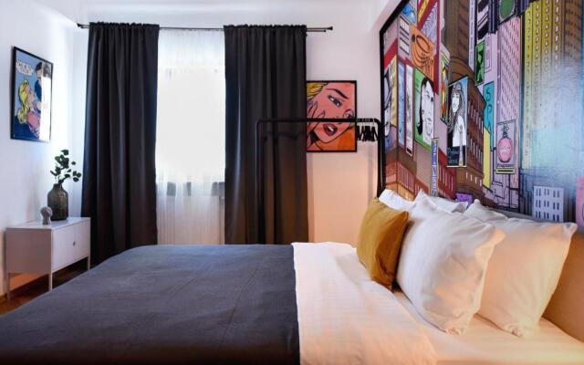 THE POP ART Experience Central Studio - Homey Residence