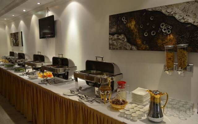 Belle Vue Inn Hotel & Suites