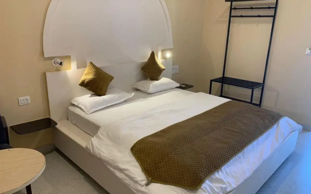 Oyo Flagship 806324 Kresort