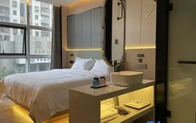 HuanCheng Hotel（(Shenzhen Dongmen Old Street MixC Store)）