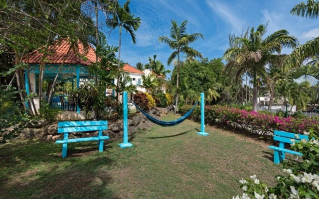 Sunny Vacation Villa 72