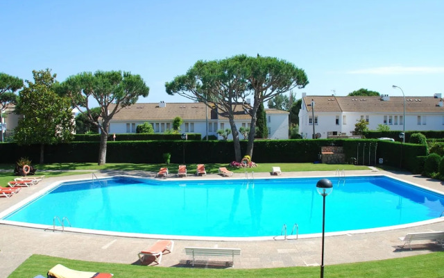 Delightful Apartment in Calella de Palafrugell With Swimming Pool