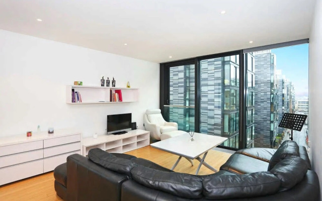 Modern 2bed with free Parking in the iconic Quartermile