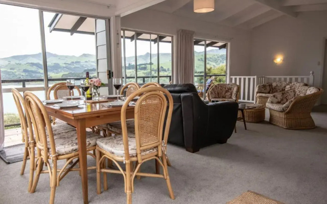 Kingfisher's Perch - Takamatua Holiday Home
