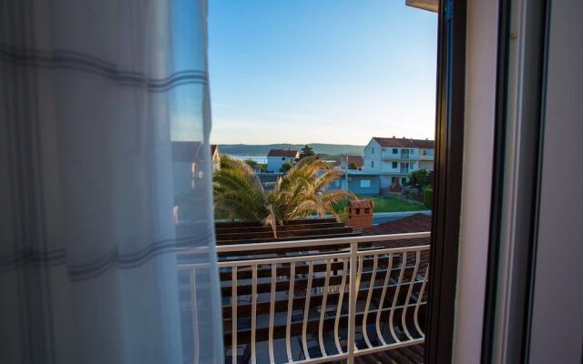 Lanterna Rooms