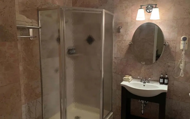 Copperhood Retreat & Spa