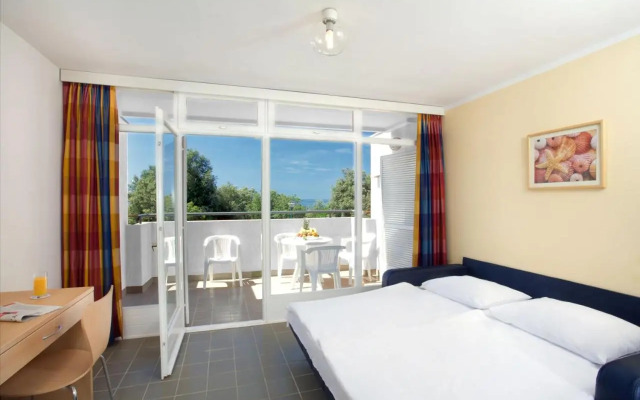 Solaris Naturist Residence