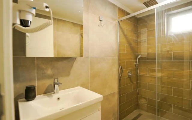 Han Apart Hotel