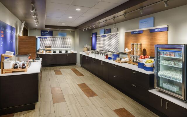 Holiday Inn Express Boston by IHG