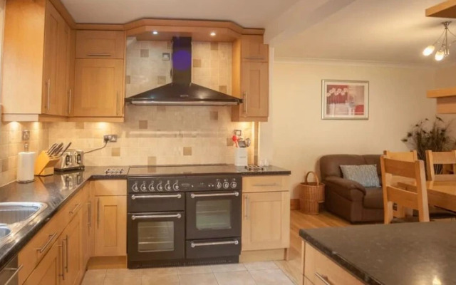 Goldcrest House