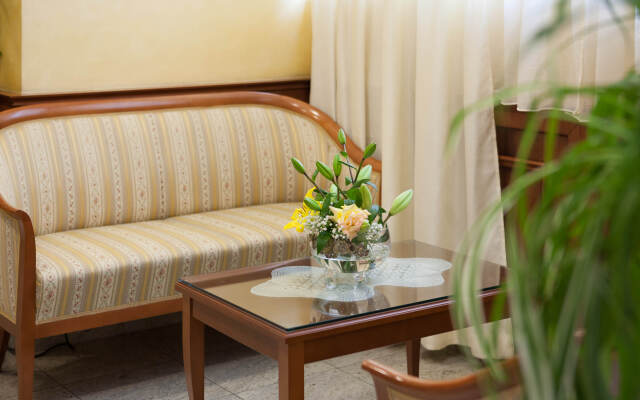 Hotel Bacchus