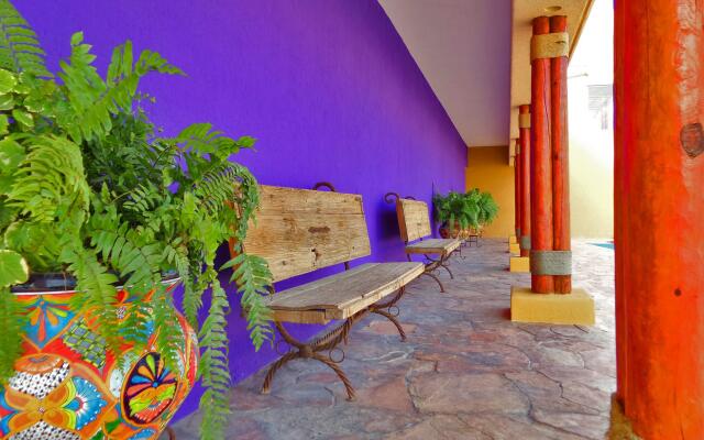 Los Patios Hotel