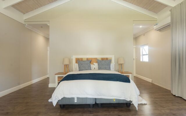 Upmarket 4 bed Chisipite House 2193