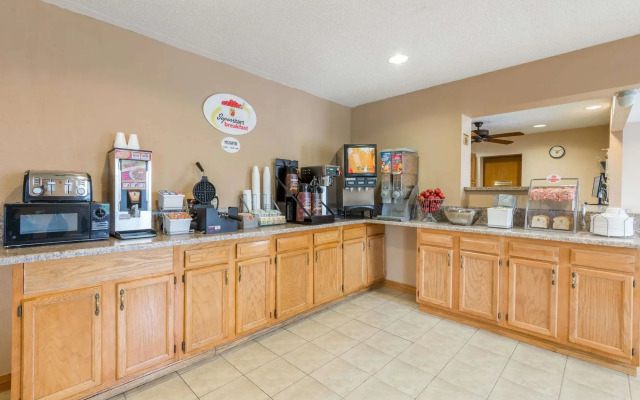 Super 8 by Wyndham Bridgeport/Clarksburg Area