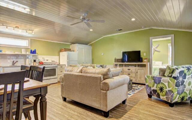 Hurricane Harbour Ss523h Cottage