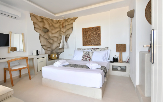 Mythic Paros