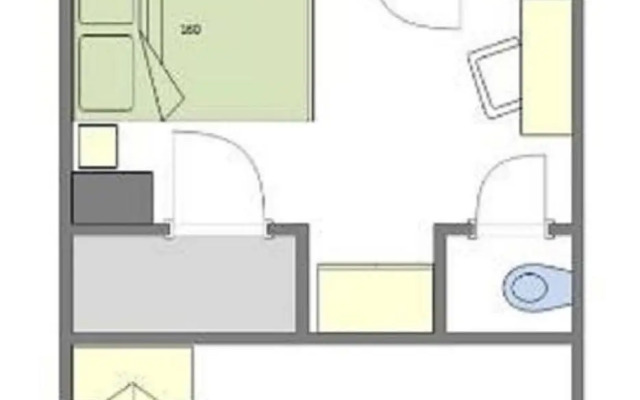 Quite Loft with Balcony and 3 Air Conditioners