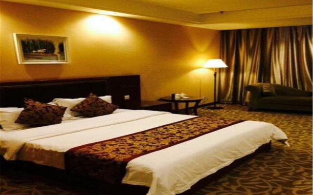 Golden Beach Hotel