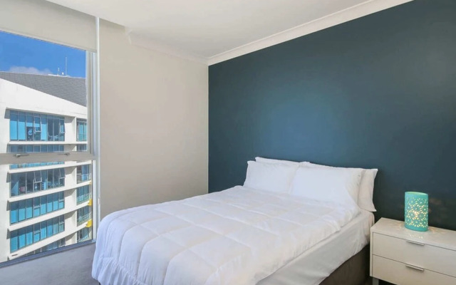 Stylish 3 Bedroom Apartment In Goldcoast