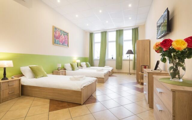 Apartments Poznan Polwiejska by Renters