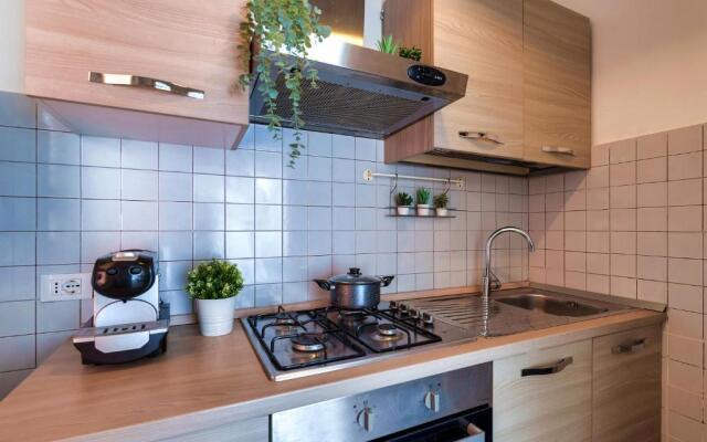 OSPEDALI e UNIVERSITÀ - Policlinico San Matteo a 300m - Parcheggio GRATIS