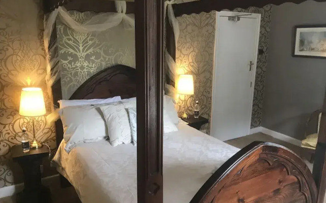 The Priory Hotel