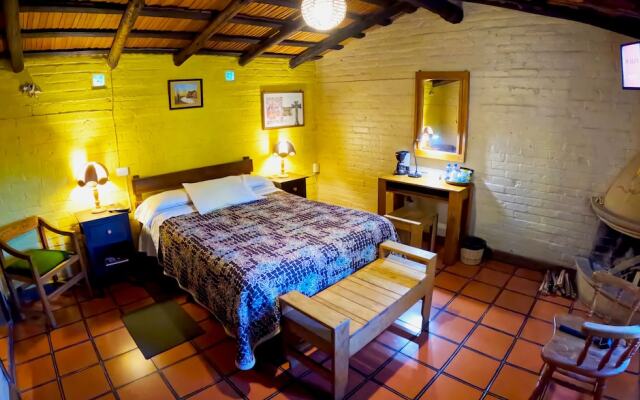 Villa Patzcuaro Garden Hotel & RV Park