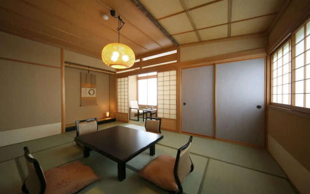Oiwakeya Ryokan