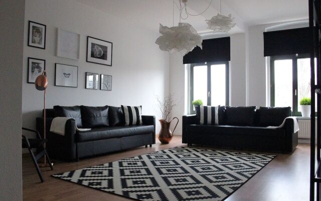 Leon Apartment