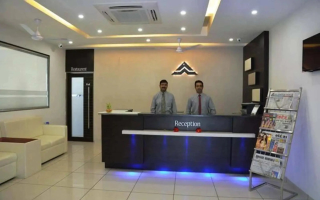 Hotel apple Inn Bharuch