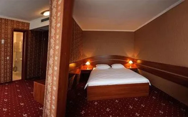 Гостиница «Мир» в Ровно