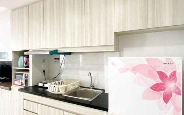 Cozy And Spacious Studio Room Azalea Suites Apartment