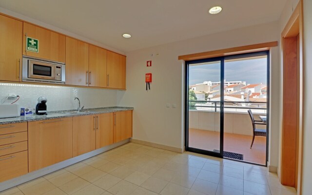 Albufeira Modern 1 With Pool by Homing