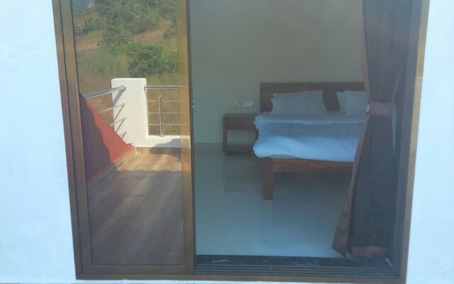 Berryl Resorts