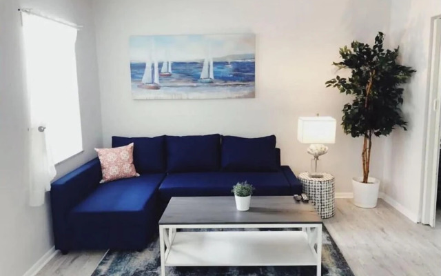 Beachside Gardens Apartments by Lowkl