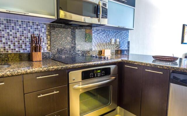 El Faro Oceanfront Apartments