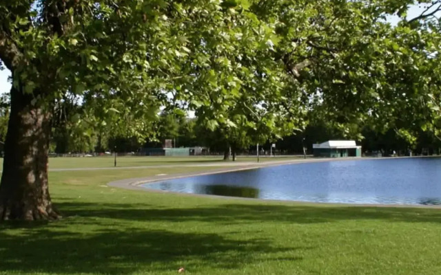 Stunning 1 Bedroom Flat in Amazing Location