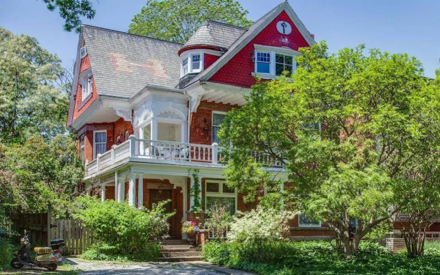 Dunn House Bed & Breakfast