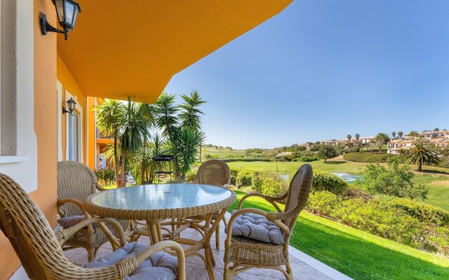 Lakeview Private Garden & Pool