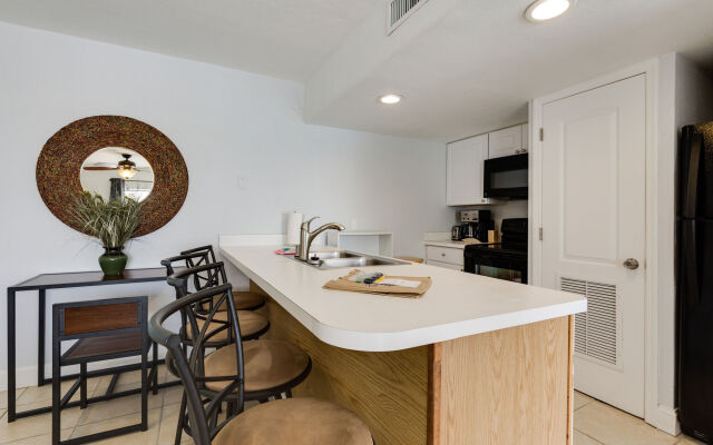 Pierview Hotel and Suites