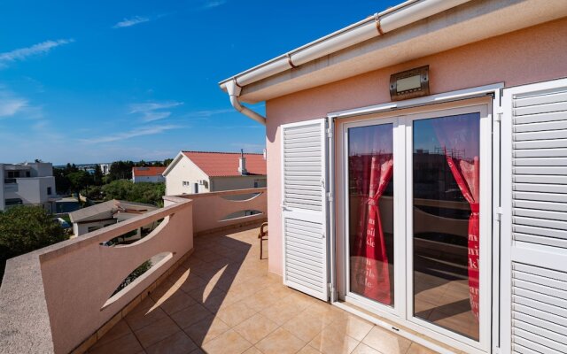 Bonvie Apartments in Center B3